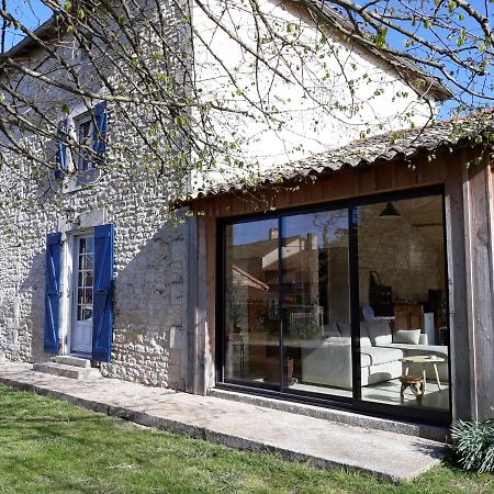 La Maison des Escargots Blanzay Exterior foto