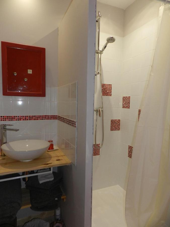 La Maison des Escargots Blanzay Habitación foto